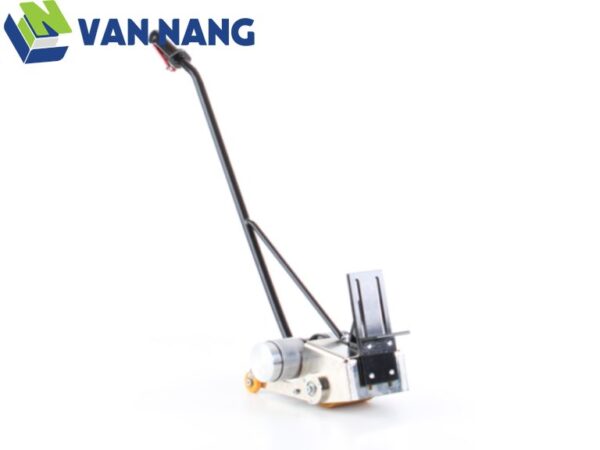 46-4-768x576 copy THIẾT BỊ ĐẨY CUỘN TẢI TRỌNG CÔNG NGHIỆP BẰNG KHÍ NÉN EASY MOVER MODEL A1240