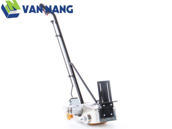 46-5-768x576 copy THIẾT BỊ ĐẨY KÉO CUỘN TẢI NẶNG HAI CHIỀU EASY MOVER MODEL AR550