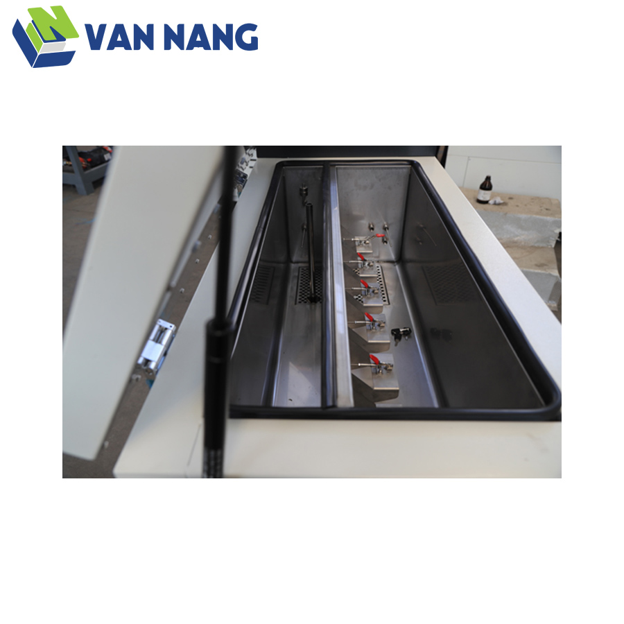 Khoang thử và vị trí gá mẫu của XDTHY-02A-2